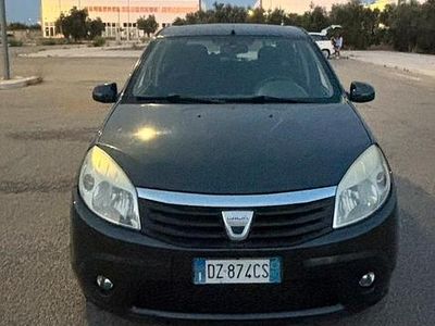 Occasion Dacia Sandero 85 PK (62 kW) 2008 Zwart Sedan