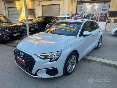 Begagnad Audi A3 S-Line 150 HK (110 kW) 2023 Vit Sedan