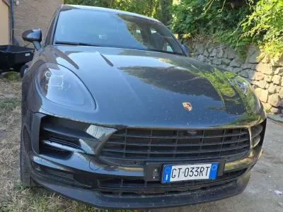 Usata Porsche Macan 245 CV (180 kW) 2020 Grigio SUV