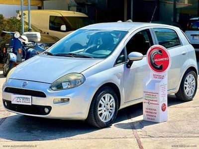 Usata Fiat Punto Lounge 69 CV (50 kW) 2014 Argento Utilitaria