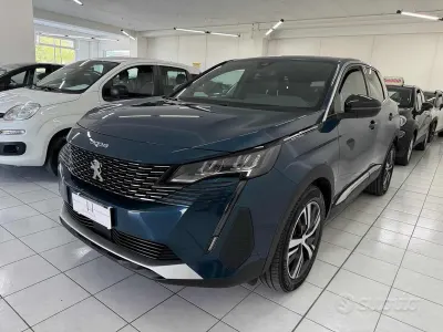 Usata Peugeot 3008 Allure 131 CV (96 kW) 2023 Blu SUV