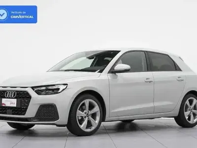 Usata Audi A1 Advanced Plus 116 CV (85 kW) 2025 Argento SUV