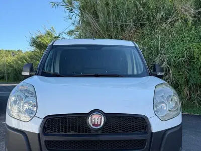 Usata Fiat Doblò 90 CV (66 kW) 2012 Bianco Monovolume
