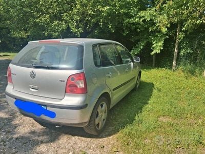 Usata VW Polo 75 CV (55 kW) 2004 Grigio Utilitaria