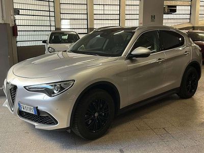 Usata Alfa Romeo Stelvio Executive 190 CV (139 kW) 2019 Argento SUV
