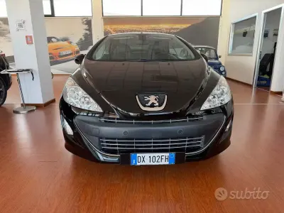 Usata Peugeot 308 CC 140 CV (102 kW) 2009 Nero Cabrio