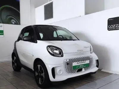 Usata Smart ForTwo Electric Drive Passion 41 kW (56 CV) 2022 Bianco