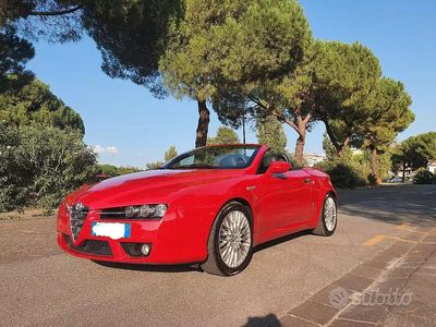 Usata Alfa Romeo Spider Executive 185 CV (136 kW) 2007 Rosso Cabrio
