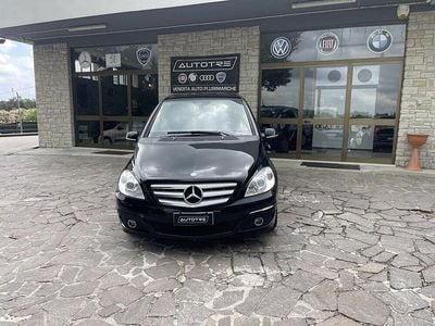 Usata Mercedes B180 Chrome 116 CV (85 kW) 2010 Nero Monovolume