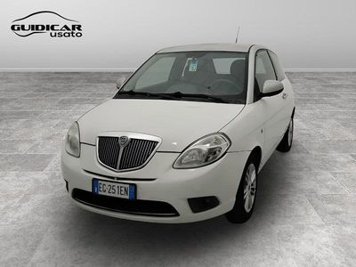 Usata Lancia Ypsilon 75 CV (55 kW) 2011 Grigio Utilitaria