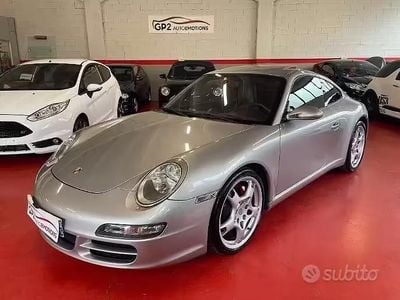 Usata Porsche 911 Carrera S 355 CV (261 kW) 2005 Grigio Coupé