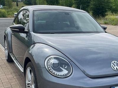 Usata VW Beetle Design 110 CV (80 kW) 2018 Grigio Utilitaria