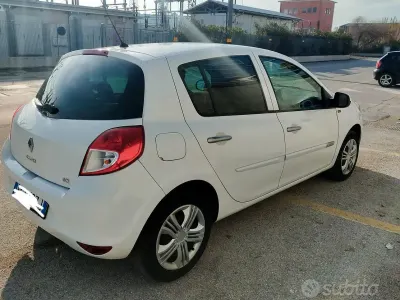 Usata Renault Clio 75 CV (55 kW) 2011