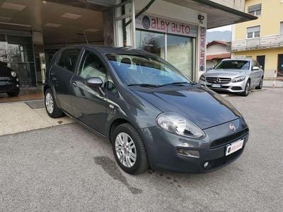 Usata Fiat Punto Lounge 77 CV (56 kW) 2015 Grigio Berlina