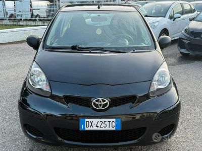 Usata Toyota Aygo 67 CV (49 kW) 2009 Nero Utilitaria