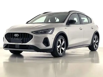 Usata Ford Focus Active 116 CV (85 kW) 2023 Grigio Utilitaria