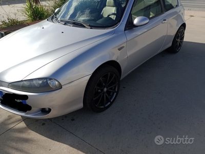 usata Alfa Romeo 147 147 1.9 JTD (120) 3 porte Distinctive