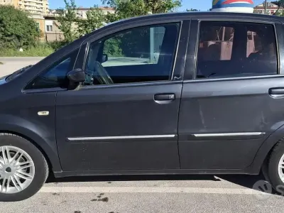 Usata Lancia Musa 95 CV (69 kW) 2008 Monovolume