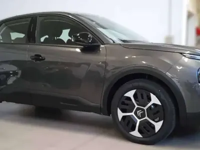 Usata Citroën C4 101 CV (74 kW) 2024 Grigio platino SUV