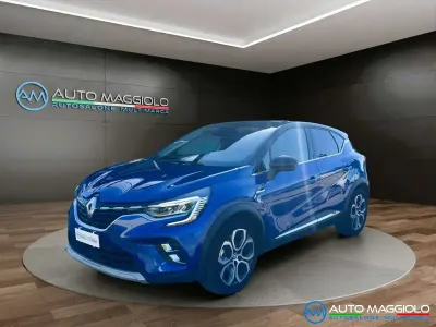 Usata Renault Captur Techno 145 CV (106 kW) 2022 Blu SUV