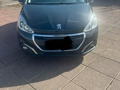 Usata Peugeot 208 Allure 82 CV (60 kW) 2018 Grigio Utilitaria