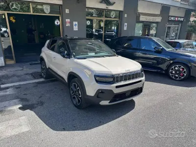 Nuova Jeep Avenger Summit 101 CV (74 kW) 2026 Beige metallizzato SUV