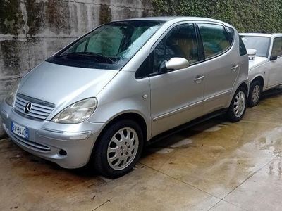 Usata Mercedes A200 95 CV (69 kW) 2002 Grigio Utilitaria