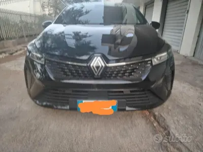 Usata Renault Clio V 101 CV (74 kW) 2025 Nero Berlina