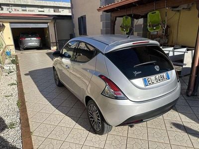Usata Lancia Ypsilon Gold 69 CV (50 kW) 2012 Utilitaria