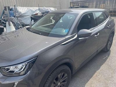 Usata Peugeot 2008 Active 101 CV (74 kW) 2021 Grigio SUV