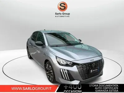 Usata Peugeot 208 Allure 101 CV (74 kW) 2025 Argento Utilitaria