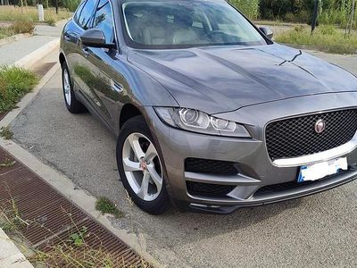Usata Jaguar F-Pace Prestige 180 CV (132 kW) 2019 Grigio SUV