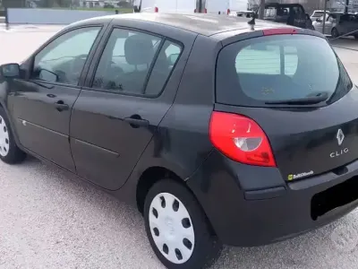 Usata Renault Clio 65 CV (47 kW) 2009 Nero Utilitaria