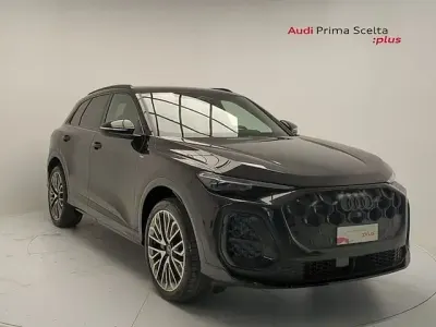 Nuova Audi Q5 Business 204 CV (150 kW) 2025 Nero mythos metallizzato SUV