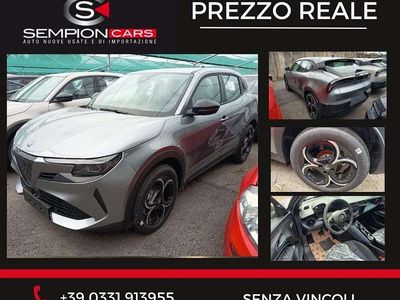 Nuova Alfa Romeo Junior 136 CV (100 kW) 2025 Grigio arese SUV