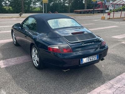 Usata Porsche 996 300 CV (220 kW) 1999 Blu Cabrio
