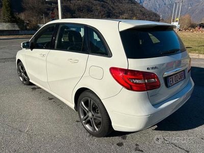 Bianco Usata 2014 Mercedes 180 Premium Berlina | 11.000 €