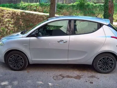 Usata Lancia Ypsilon