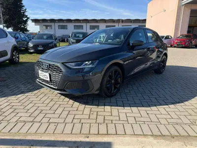 Usata Audi A3 Ambiente 110 CV (80 kW) 2023 Grigio Berlina