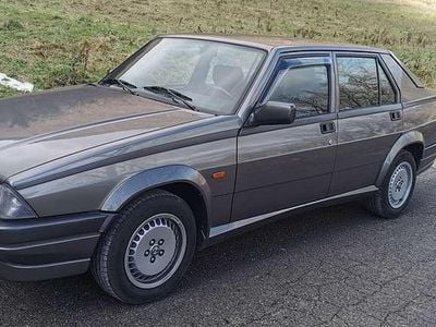 Usata 1991 Alfa Romeo 75 Berlina | 15.500 €