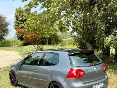 Usata VW Golf V GTI 260 CV (191 kW) 2007 Grigio Berlina