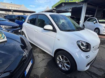 Usata Smart ForFour 90 CV (66 kW) 2019 Bianco Utilitaria
