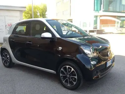 Usata Smart ForFour Passion 71 CV (52 kW) 2015 Other Utilitaria
