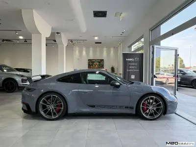 Usata Porsche 992 450 CV (330 kW) 2023 Grigio Coupé