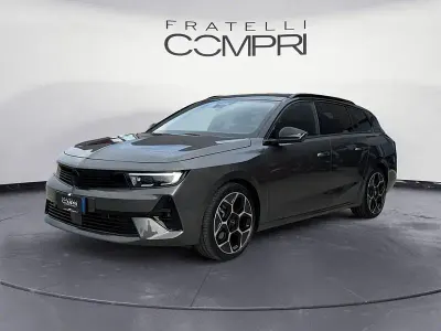 Usata Opel Astra GS Line 131 CV (96 kW) 2025 Bicolore grigio/nero Utilitaria