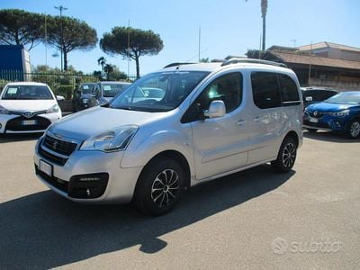 Usata Peugeot Partner Tepee 100 CV (73 kW) 2017 Grigio Monovolume