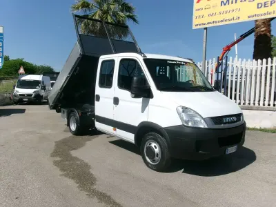 Usata Iveco Daily 145 CV (106 kW) 2011 Bianco Berlina
