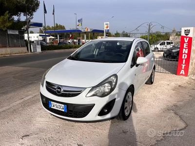 Usata Opel Corsa Edition 85 CV (62 kW) 2014 Bianco Utilitaria