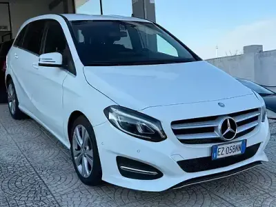 Usata Mercedes B180 Executive 109 CV (80 kW) 2015 Bianco Monovolume