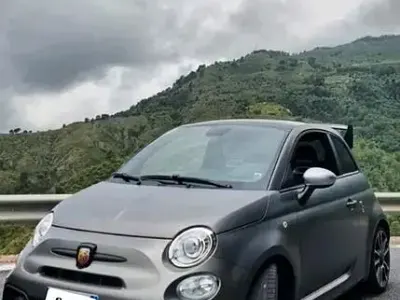 Usata Abarth 595 165 CV (121 kW) 2020 Grigio